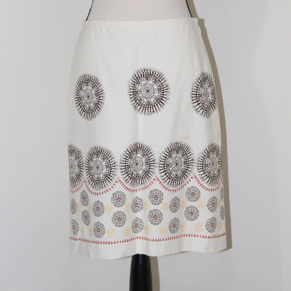Ann Taylor LOFT, Aztec design lined skirt. G